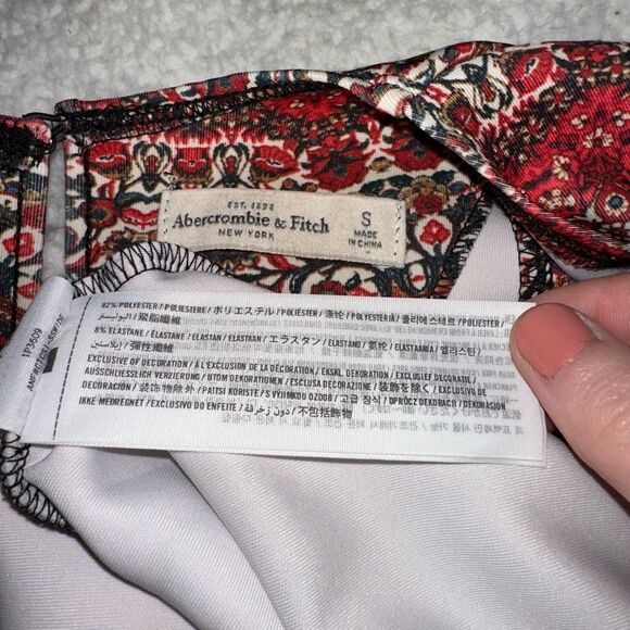 Abercrombie & Fitch Boho Mandala Dress Red Black White Size Small EUC - Picture 7 of 12